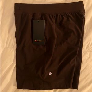 Lululemon T.H.E Linerless Short 7” - brand new!